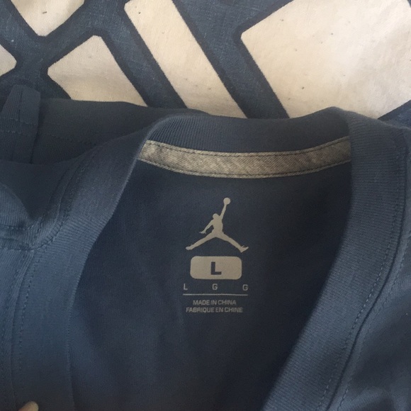 Men's Jordan jump man air tshirt size L . Nwt - Picture 3 of 4